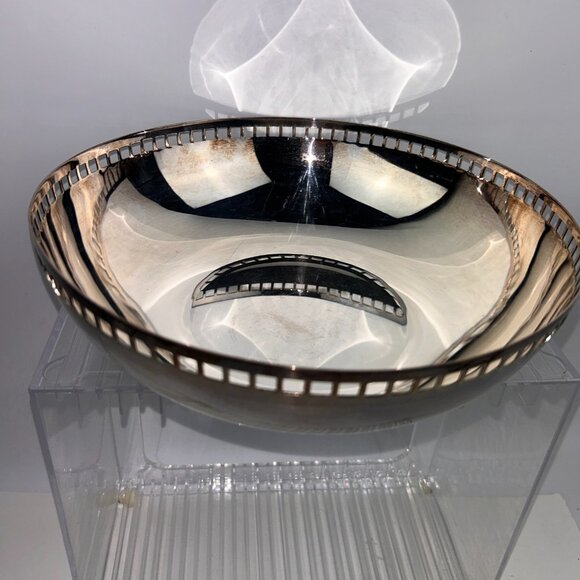 Skyscraper Design Bowl by Richard Meier for Swid Powell Silverplated 1980s 10" - Picture 3 of 16